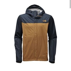 The North Face Men's Navy and Tan Windbreaker/Raincoat